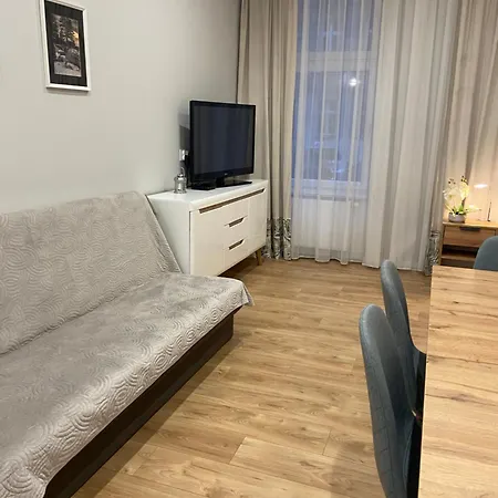Na Przedmiesciu By Na Dni Apartment *