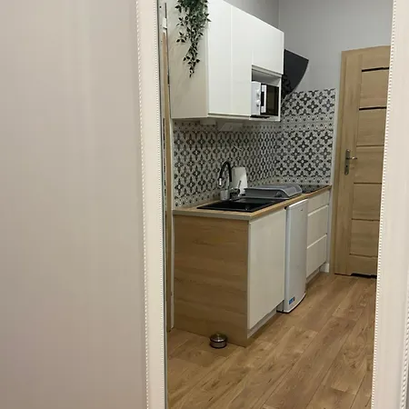 Na Przedmiesciu By Na Dni * Breslavia