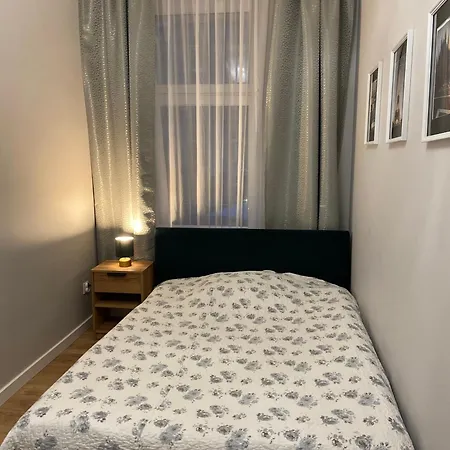 Na Przedmiesciu By Na Dni Breslavia