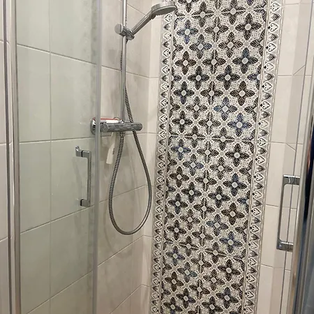 Na Przedmiesciu By Na Dni * Breslavia